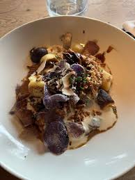 la haut restaurant