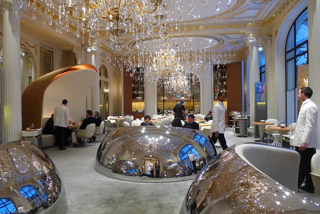 plaza athénée restaurant